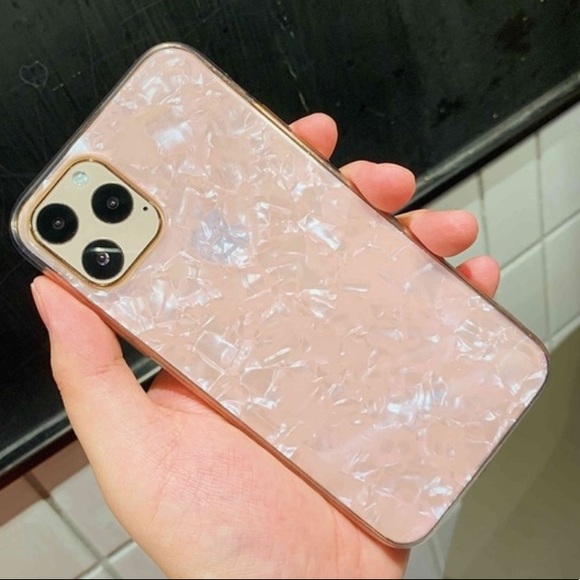 🔥3/$25🔥IPhone 11 Pro Max Shimmer Frosted Case - Picture 1 of 4